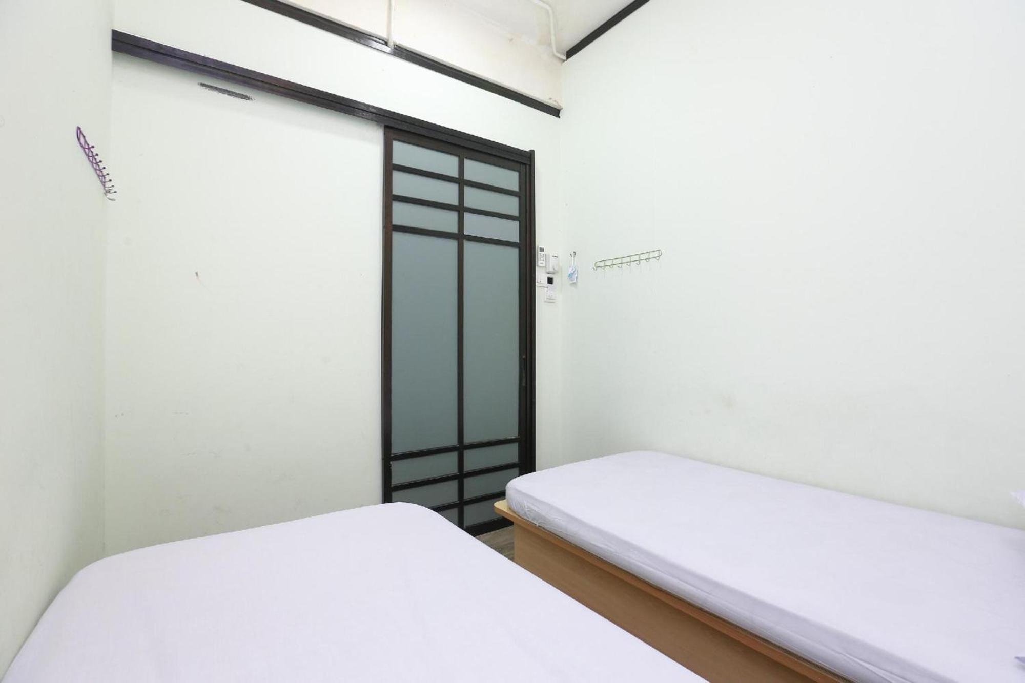 Spot On 90587 The Space Inn Kuala Terengganu Exteriér fotografie